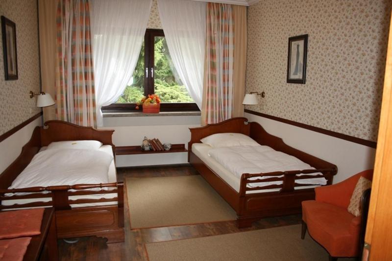 Kürten Hotel Meyer מראה חיצוני תמונה